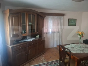 Proprietate cu 2 case, 2.100 mp teren și multiple anexe - imagine 10