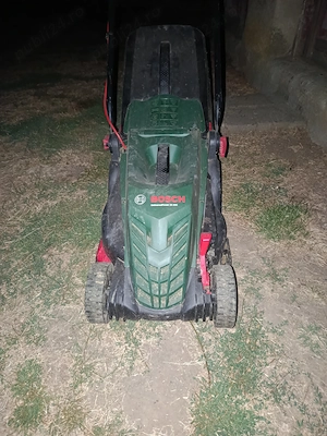 Bosch masina de tuns iarba 