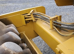 Caterpillar CP-433E - imagine 5