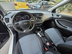 Hyundai i20, 1.2 Benzina, 59.500 Km, 2019 - imagine 8