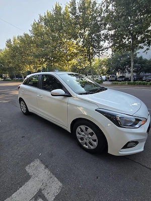 Hyundai i20, 1.2 Benzina, 59.500 Km, 2019 - imagine 10