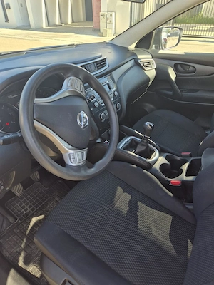 Ofer  sore vanzare, autoturisn marca Nissan Qashqai 1,5 dci, pe motorina, cumparata noua din Romania - imagine 3