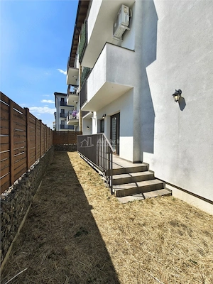 Apartament cu 3 camere si curte de vanzare - imagine 20