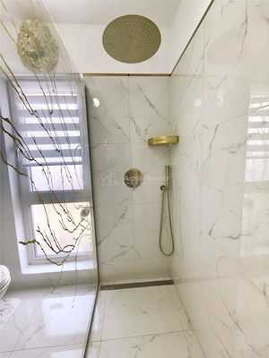 Apartament cu 3 camere si curte de vanzare - imagine 10