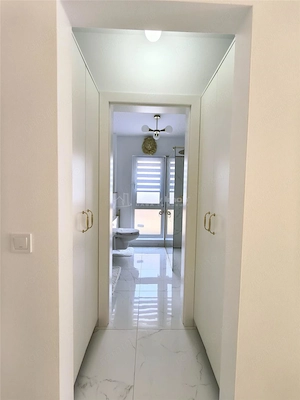 Apartament cu 3 camere si curte de vanzare - imagine 15