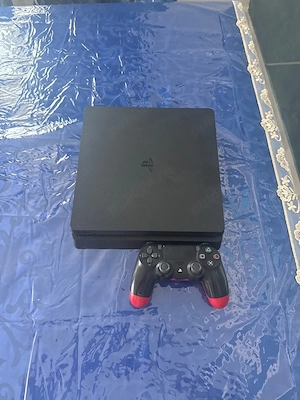  ps4 funcționează perfect 
