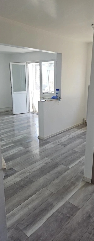 Apartament cu 3 camere,decomandat,renovat in zona Crihala-Piața Sârbilor - imagine 6