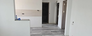 Apartament cu 3 camere,decomandat,renovat in zona Crihala-Piața Sârbilor - imagine 3
