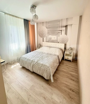Apartament 2 camere, 60 mp, parcare, zona Tractorul  - imagine 11