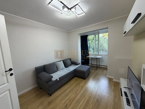 3 camere, zona Sala Olimpia - stadion Dan Paltinisan -Complex Studentesc - imagine 2