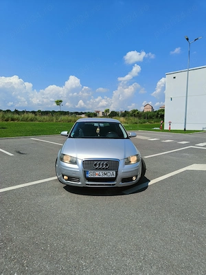 Vând Audi A3 8p hatchback 