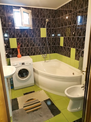 Vand apartament cu 4 camere, strada Imparatul Traian, aproape de Policlinica - imagine 8