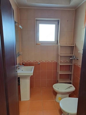 Apartament cu 4 camere de vanzare - imagine 8