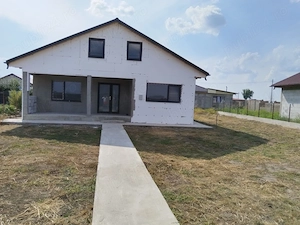 Casa noua de vanzare