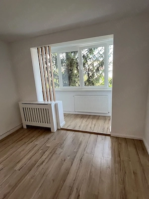 Se oferă spre vânzare apartament 2 camere decomandat, etaj 3 4 , vedere bilaterală a blocului,noxa - imagine 3