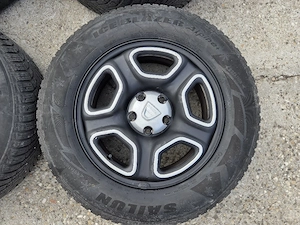 roti iarna 215.65.16 Duster 5x114.3 cauciucuri bune  - imagine 3