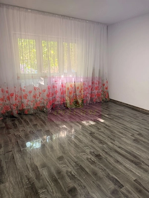 Vanzare apartament 4 camere -Vitanul Nou - imagine 3