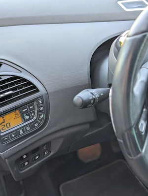  Citroen C4 Picasso - EXCLUSIVE - 1.6 Diesel - Automatic - 102.000km - Proprietar - imagine 10