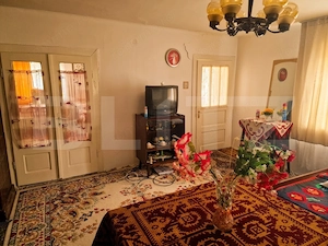 Casa 58 mp, cu teren 8290 mp intravilan, Iclod - imagine 4