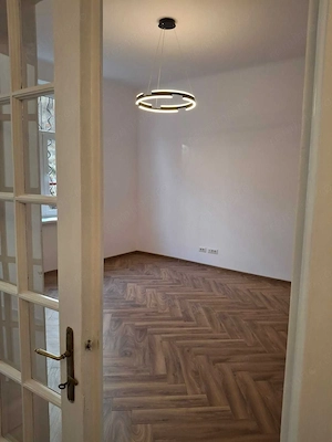 Apartament 2 camere de vânzare, vilă, parter, curte, încălzire în pardoseală - imagine 5
