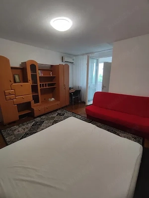 garsoniera costin georgian-metrou 2 minute-stradal - imagine 2