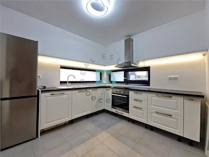 Casa, 4 camere, Bartolomeu, Brasov