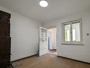 Proprietar vand casa renovata , cu teren 2000 mp ,deschidere de 113 m,in comuna Farcasele,jud.Olt - imagine 7
