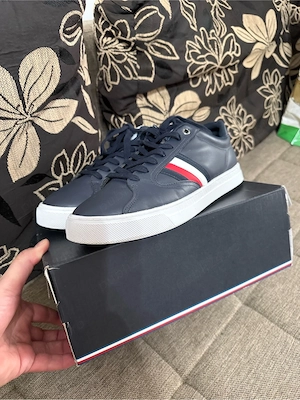 Adidasi Tommy Hilfiger