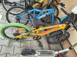 vand trei biciclete  3  lei