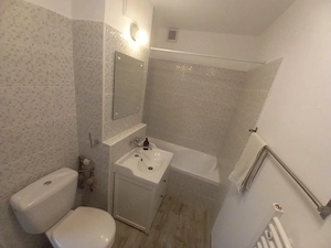 Închiriere Garsonieră Decebal, renovata, 8 min metrou - imagine 7