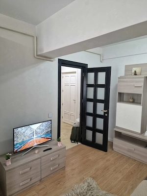 Închiriez apartament 2 camere Royal Town - Copou - Iași, mobilat&utilat modern - imagine 4