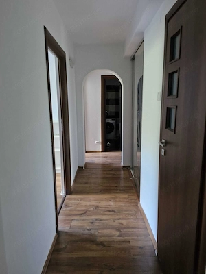 Inchiriez apartament 4 camere (2 bai, 2 balcoane) in Sector 3, Titan - Piata Minis - imagine 6