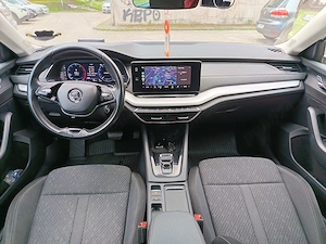 Vând skoda Octavia an 2023