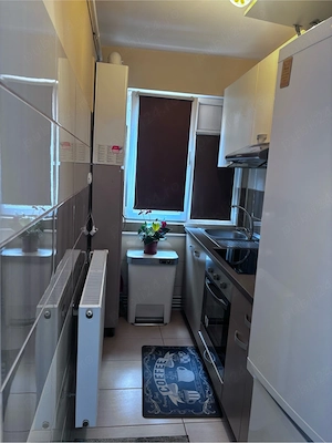 Vand apartament 2 camere - imagine 7