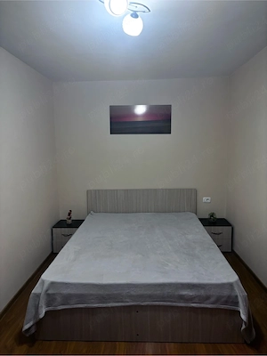Vand apartament 2 camere - imagine 9