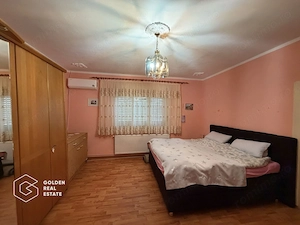 Casa cu doua corpuri de cladire in Gradiste - imagine 4