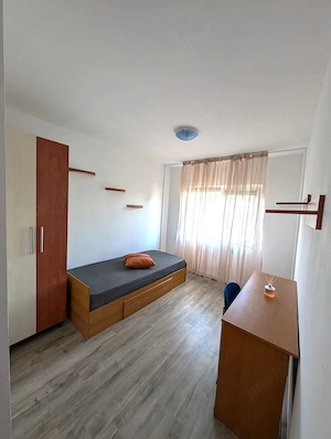 Inchiriez apartament Gara, 4 camere - imagine 3