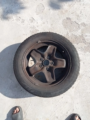 vând patru roti de mașina Logan auto 