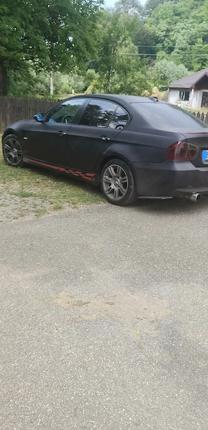 Vând BMW 320d E90 2007  - imagine 3