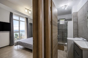 Apartament 3 camere cu vedere frontală la mare | Alezzi Beach Resort | Mamaia N. - imagine 4