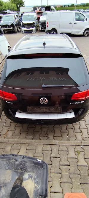 Dezmembrez / dezmembrari piese auto VW Passat B8 Variant 3G an 2018 motor CRLB 2.0tdi  - imagine 4