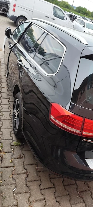 Dezmembrez / dezmembrari piese auto VW Passat B8 Variant 3G an 2018 motor CRLB 2.0tdi  - imagine 2