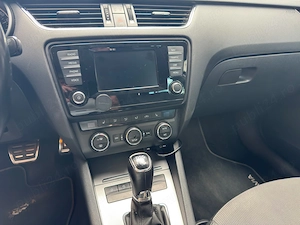 Skoda Octavia 3 1.6 DSG 2014 - imagine 8