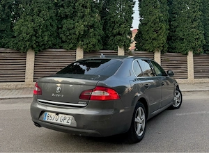 Vand Skoda Superb 2012 2.0 TDI  - imagine 4