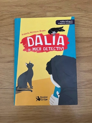 carte Dalia și micii detectivi