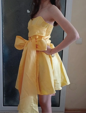rochie galbenă cu fundă 