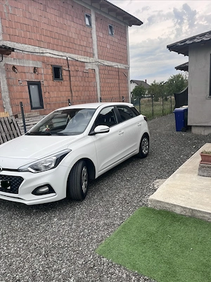 Vând auto Hyundai - imagine 4