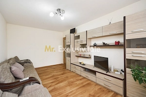 Apartament Mioveni , etajul 2 , decomandat ! - imagine 4