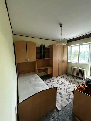 Ofer spre inchiriere apartament 2 camere decomandate, zona Soarelui, lângă Zone Caffe - imagine 3