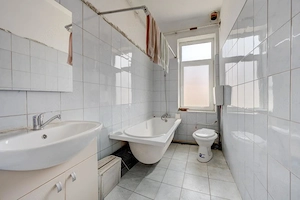 Apartament casa, 3 camere, ultracentral, Izvorul Rece - imagine 9